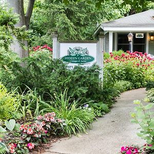 Hidden Garden Cottages & Suites